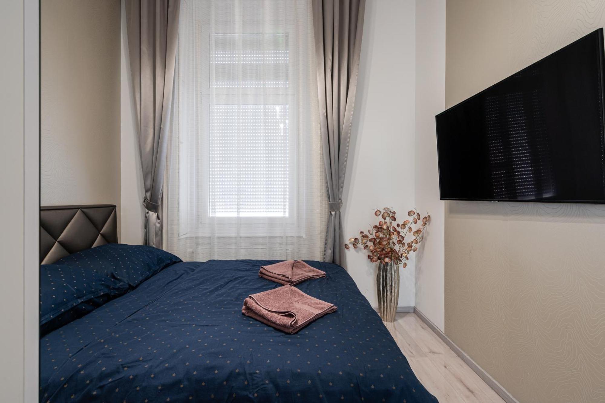 Kiraly 35 Luxury Apartment With Free Parking Будапеща Екстериор снимка