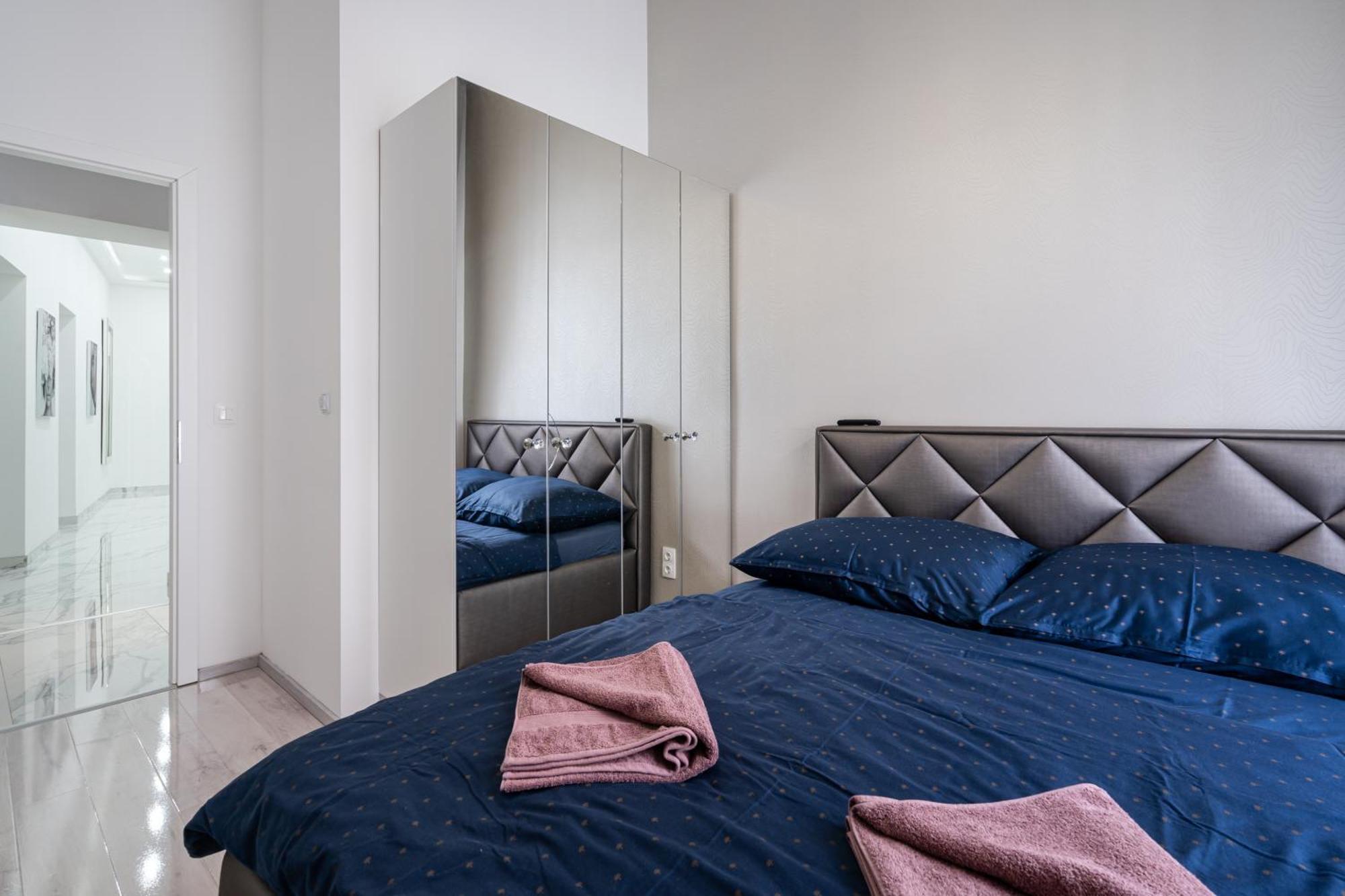 Kiraly 35 Luxury Apartment With Free Parking Будапеща Екстериор снимка