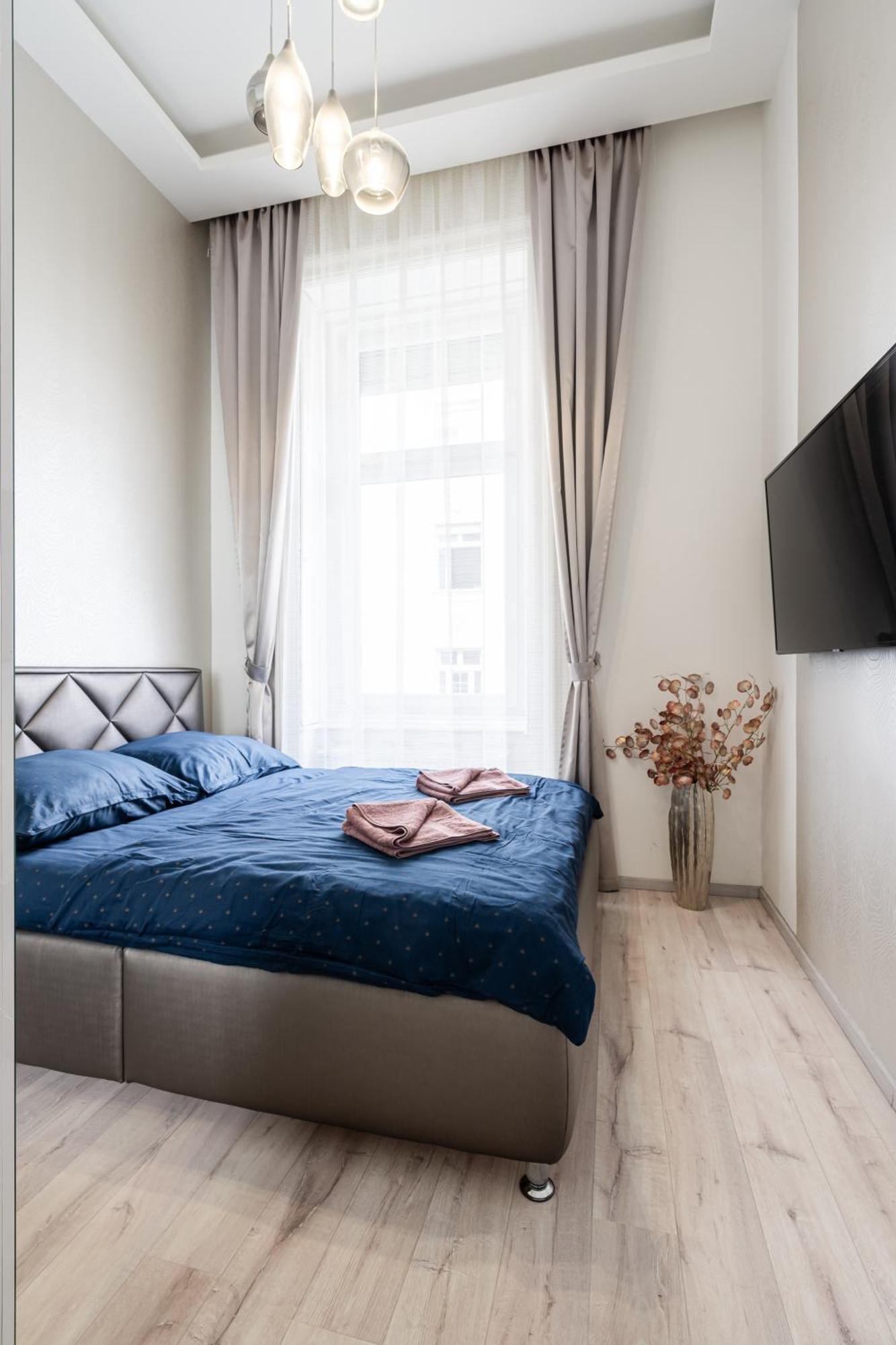 Kiraly 35 Luxury Apartment With Free Parking Будапеща Екстериор снимка